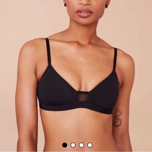 NWOT Pepper FeelGood Wirefree T-Shirt Bra Medium Black